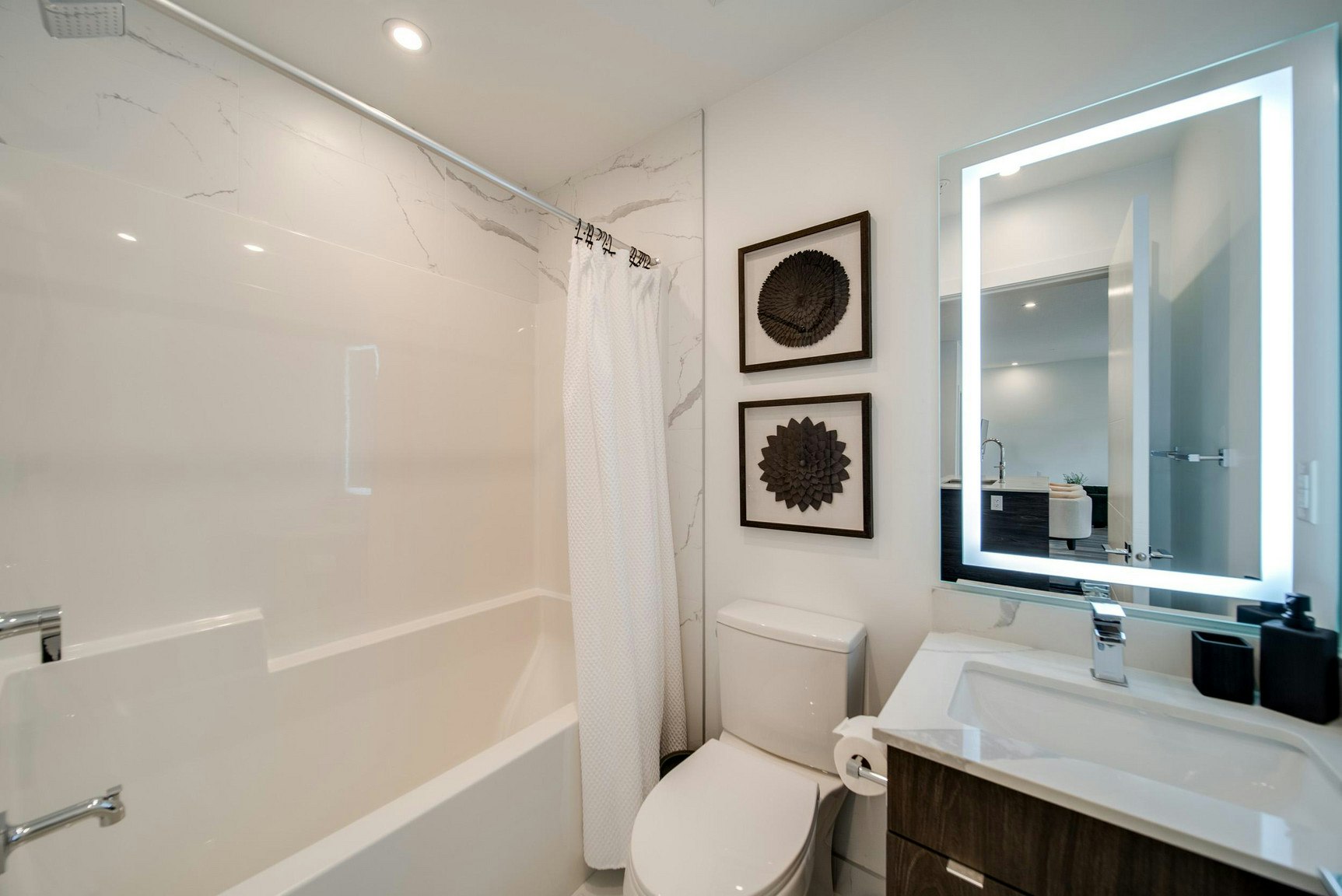 512-10015 113 Street, Edmonton, AB, T5K 0S8 - 6