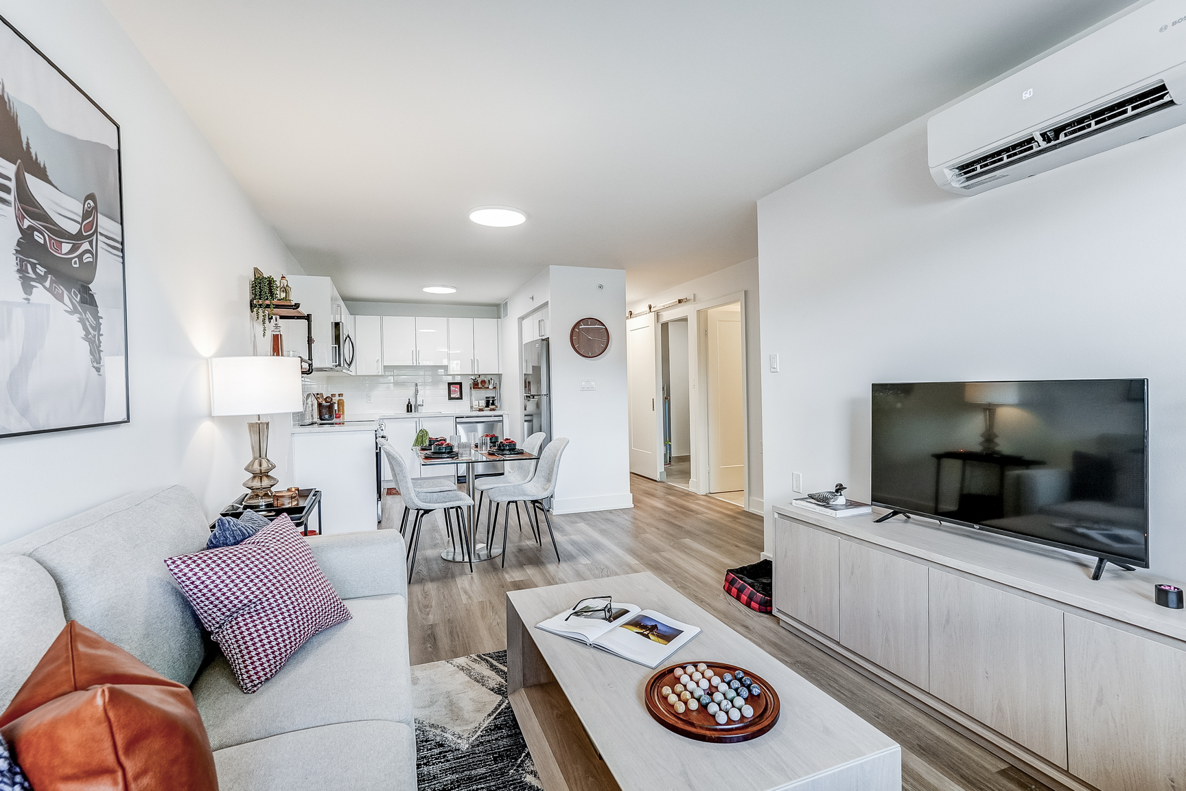 1-6515 Glen Erin Drive, Mississauga, ON, L5N 8P9
