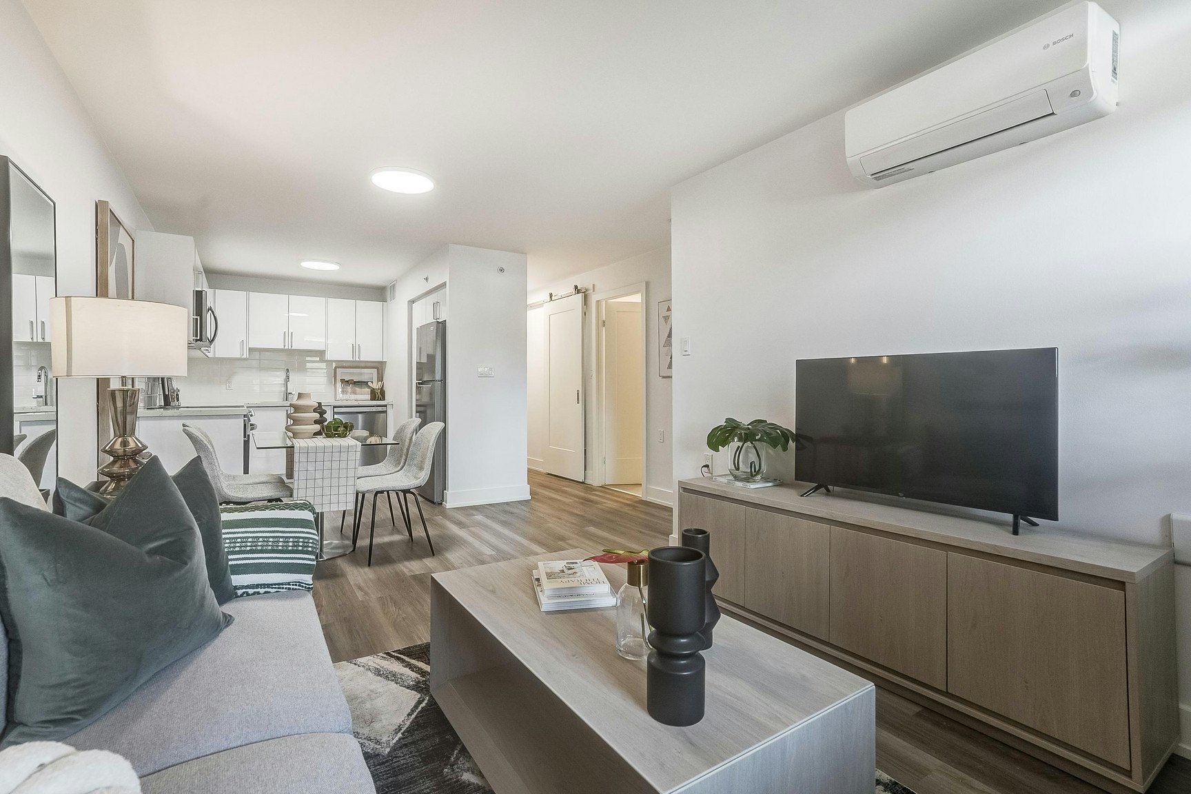 11-6515 Glen Erin Drive, Mississauga, ON, L5N 8P9 - 5