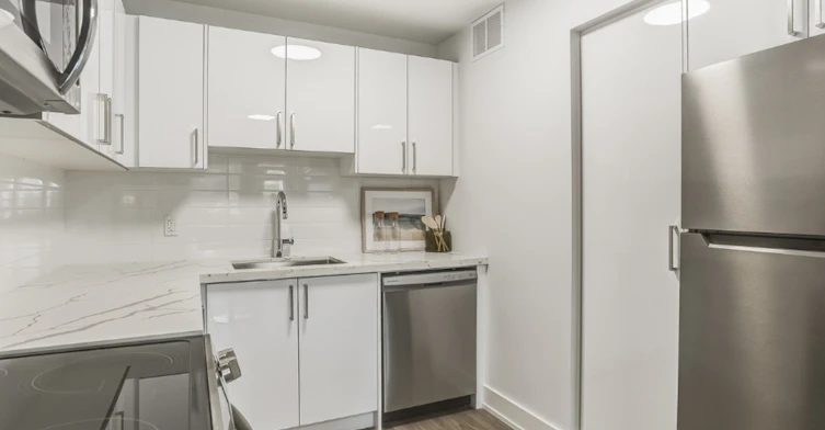11-6515 Glen Erin Drive, Mississauga, ON, L5N 8P9 - 6