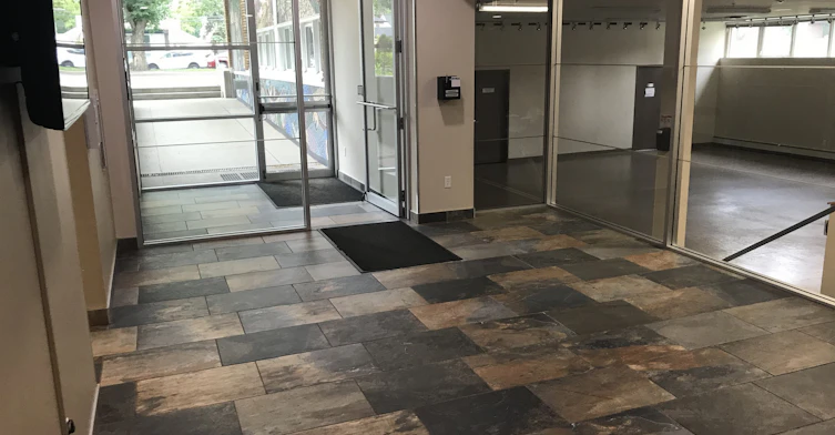 11024 82 Avenue Northwest, Edmonton, AB, T6G 0T2 - 10
