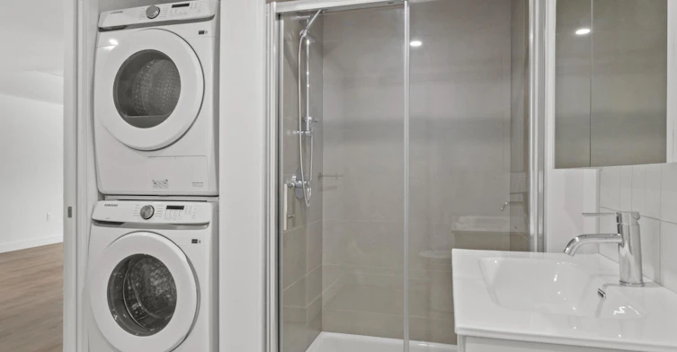 2198 De Maisonneuve Boulevard Est, Montréal, QC, H2K 0G5 - 33