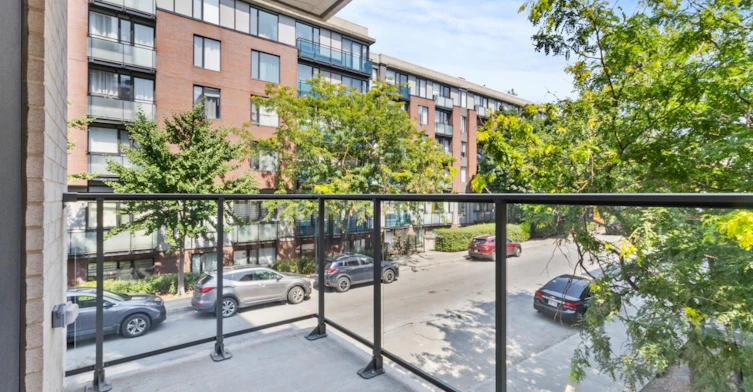 2198 De Maisonneuve Boulevard Est, Montréal, QC, H2K 0G5 - 25