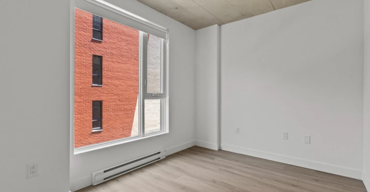 2198 De Maisonneuve Boulevard Est, Montréal, QC, H2K 0G5 - 16