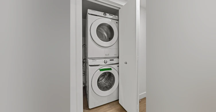 2198 De Maisonneuve Boulevard Est, Montréal, QC, H2K 0G5 - 24