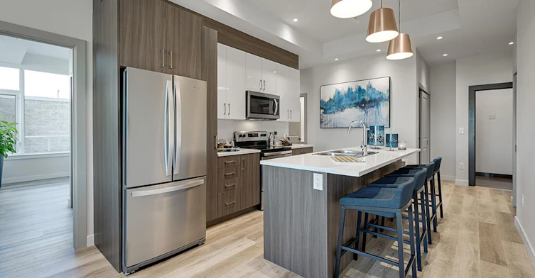 2610 109 Street Northwest, Edmonton, AB, T6J 5L7 - 4