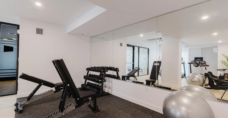 4988 De La Savane Place, Montréal, QC, H4P 1Z6 - 5