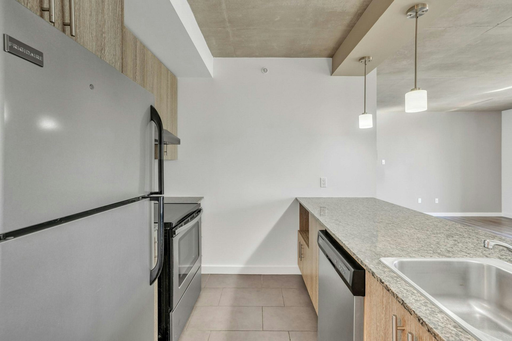 403-260 Maisonneuve Boulevard, Gatineau, QC, J8X 3N8 - 4