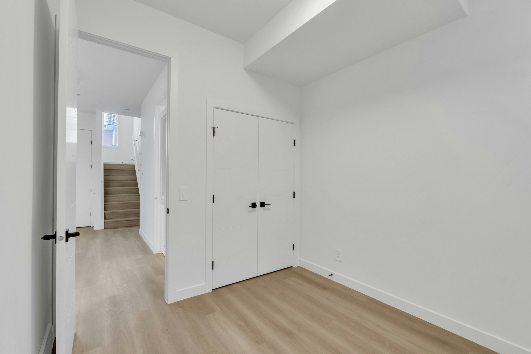 25  Avenue SW, Calgary, AB, T3E 2A6 - 18