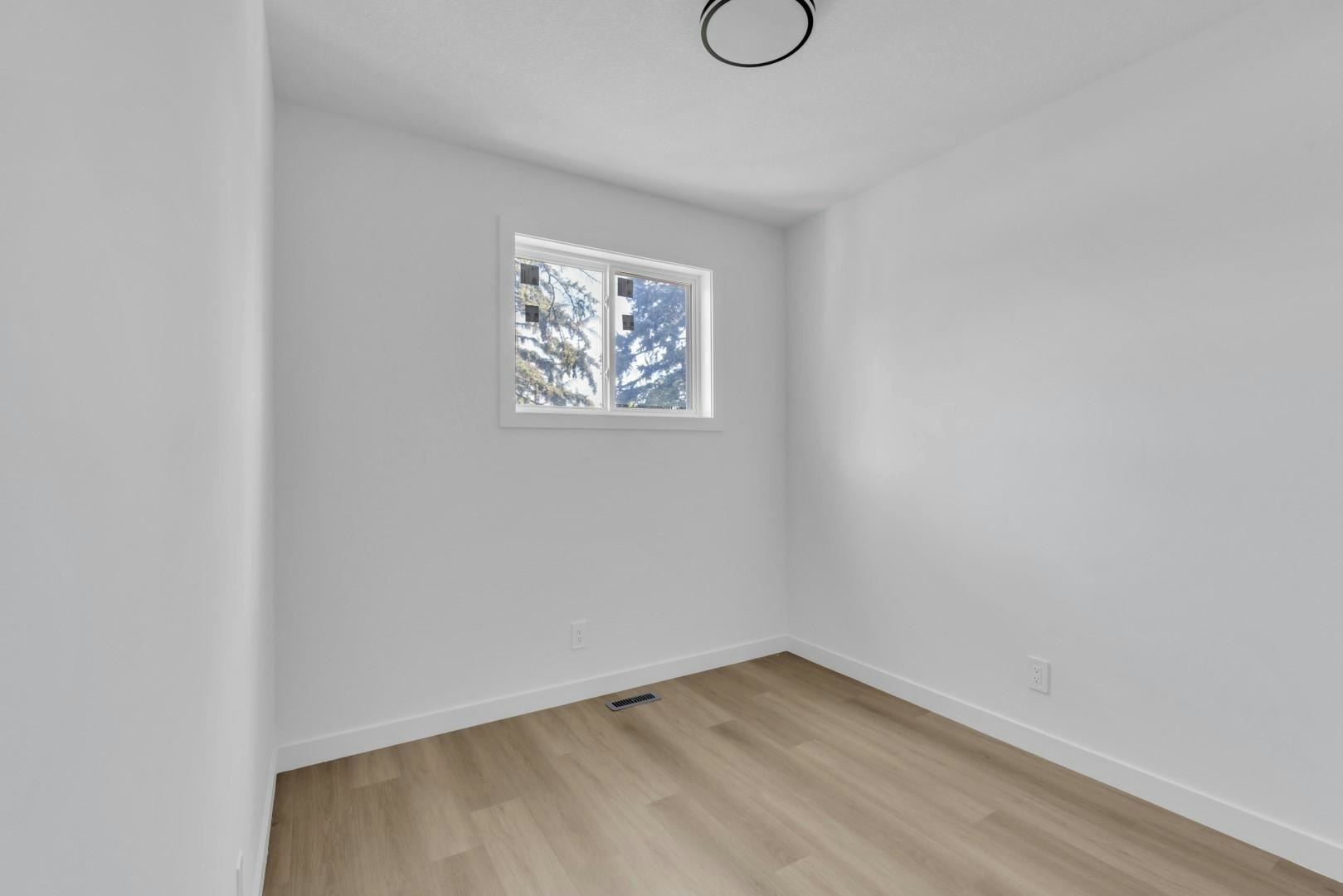 2708 25 Avenue Southwest, Calgary, AB, T3E 2A6 - 32