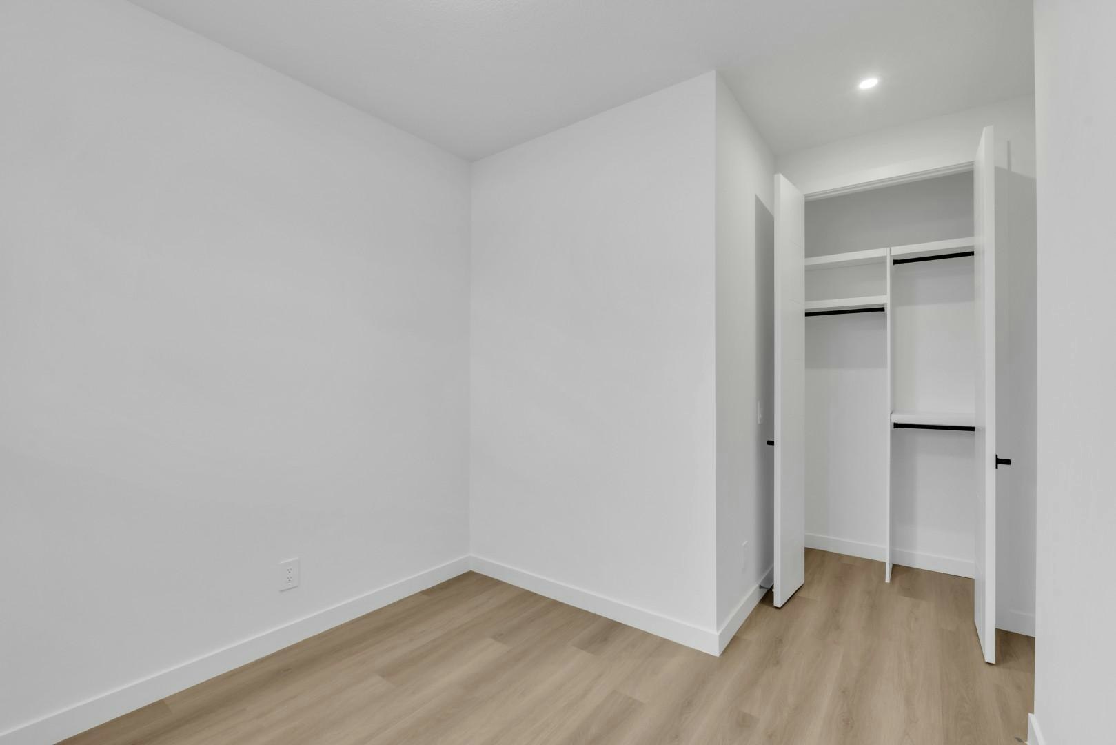 2708 25 Avenue Southwest, Calgary, AB, T3E 2A6 - 33