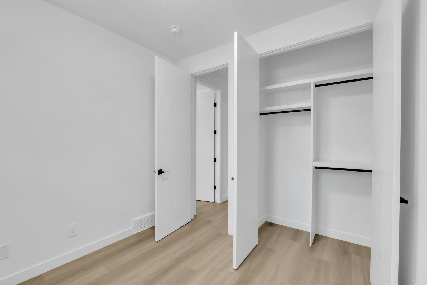 2708 25 Avenue Southwest, Calgary, AB, T3E 2A6 - 30