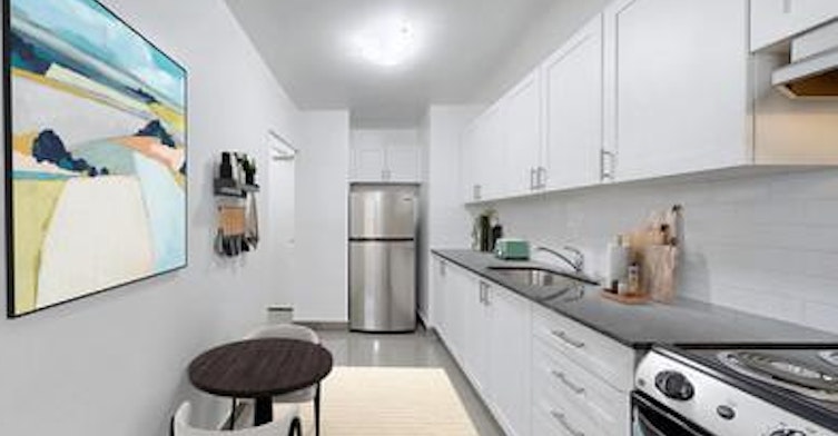 FEED-730 Dovercourt Road, Toronto, ON, M6H 2W9 - 2