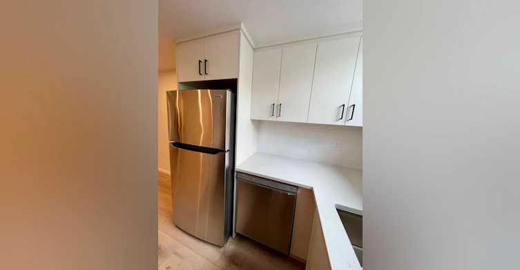 10463 159 Street Northwest, Edmonton, AB, T5P 3A8 - 4
