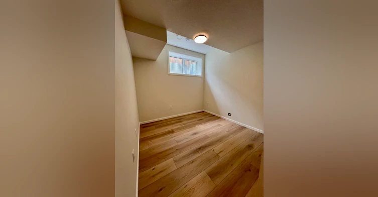 10463 159 Street Northwest, Edmonton, AB, T5P 3A8 - 10