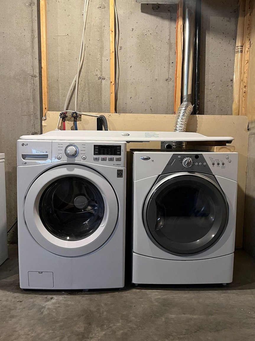 6304 Sandin Way Northwest, Edmonton, AB, T6R 0J8 - 7