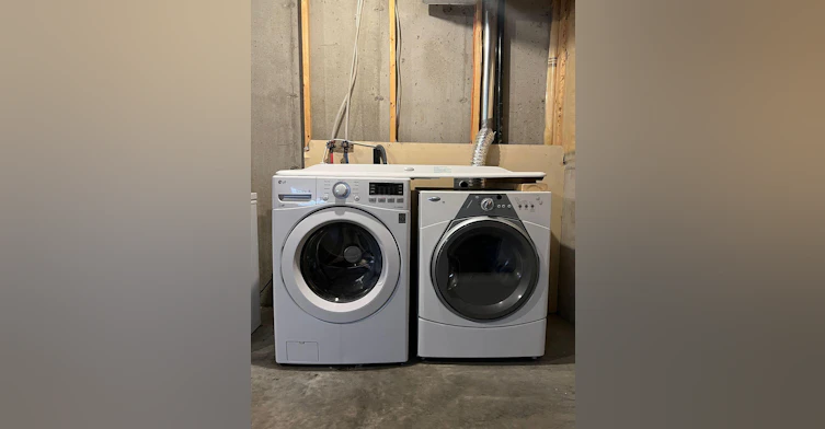 6304 Sandin Way Northwest, Edmonton, AB, T6R 0J8 - 7