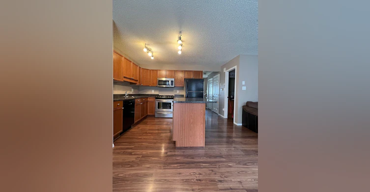 6304 Sandin Way Northwest, Edmonton, AB, T6R 0J8 - 6