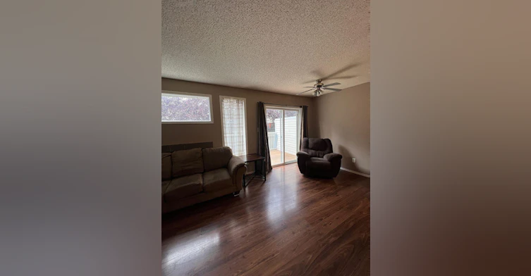 6304 Sandin Way Northwest, Edmonton, AB, T6R 0J8 - 8