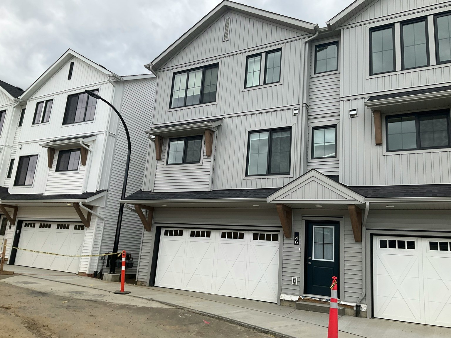 525 Secord Boulevard, Edmonton, AB, T5T 7V3 - 2