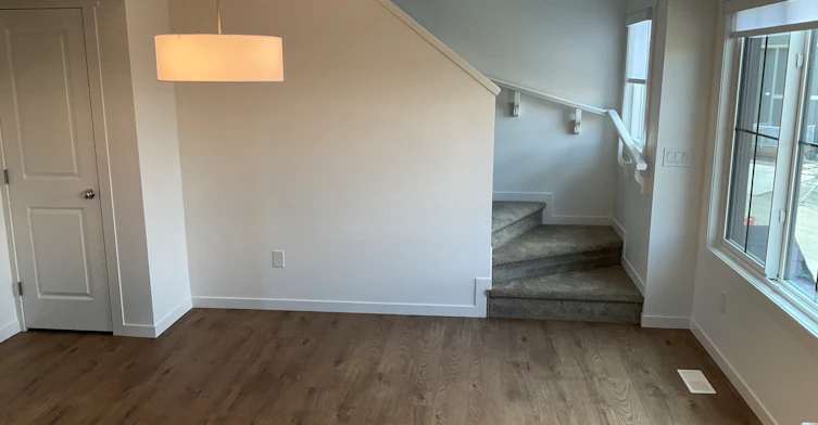 525 Secord Boulevard, Edmonton, AB, T5T 7V3 - 9