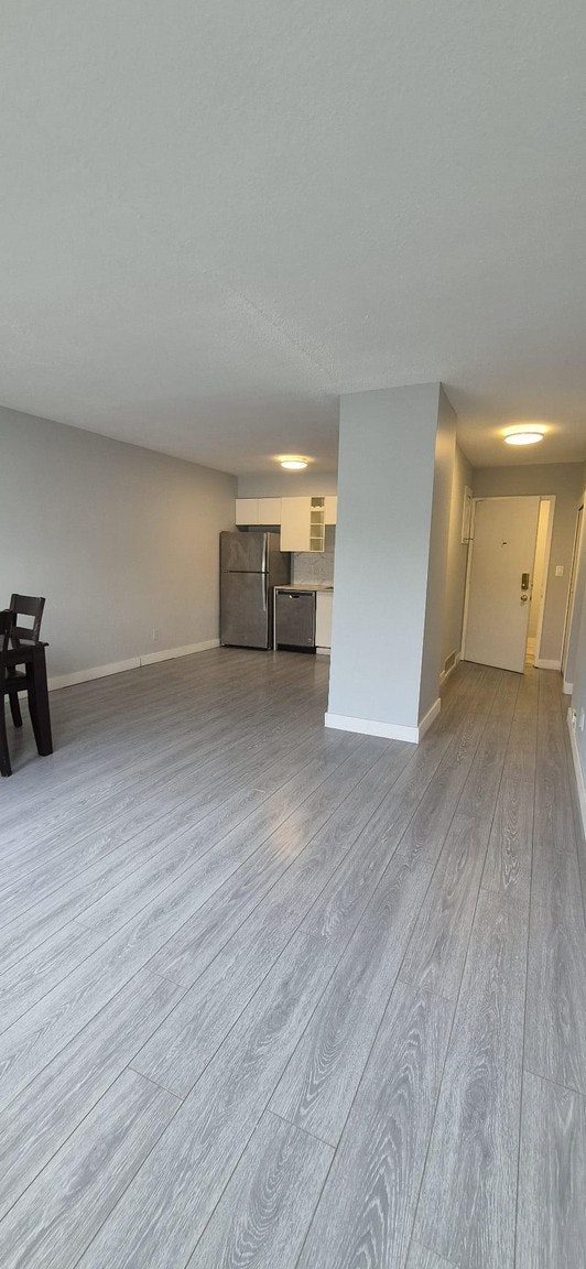6674 Hastings Street, Burnaby, BC, V5B 1S3 - 8