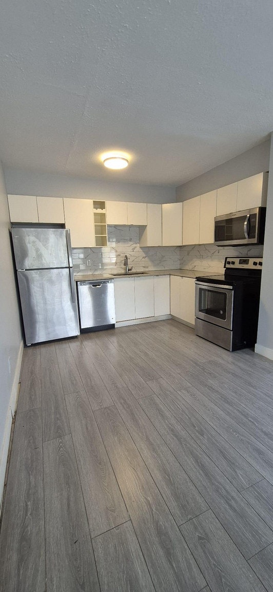 6674 Hastings Street, Burnaby, BC, V5B 1S3 - 5