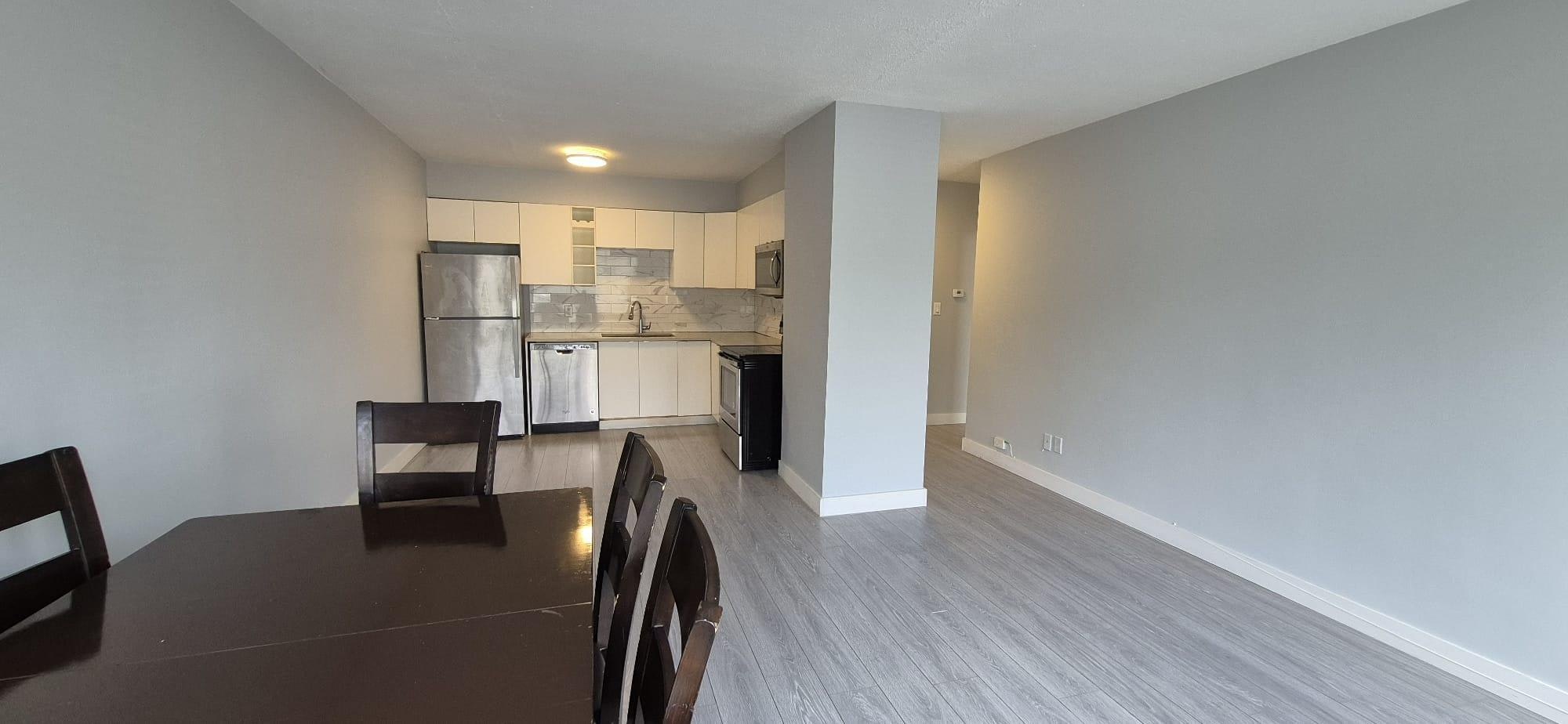 6674 Hastings Street, Burnaby, BC, V5B 1S3 - 6