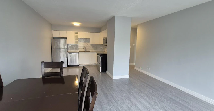 6674 Hastings Street, Burnaby, BC, V5B 1S3 - 6