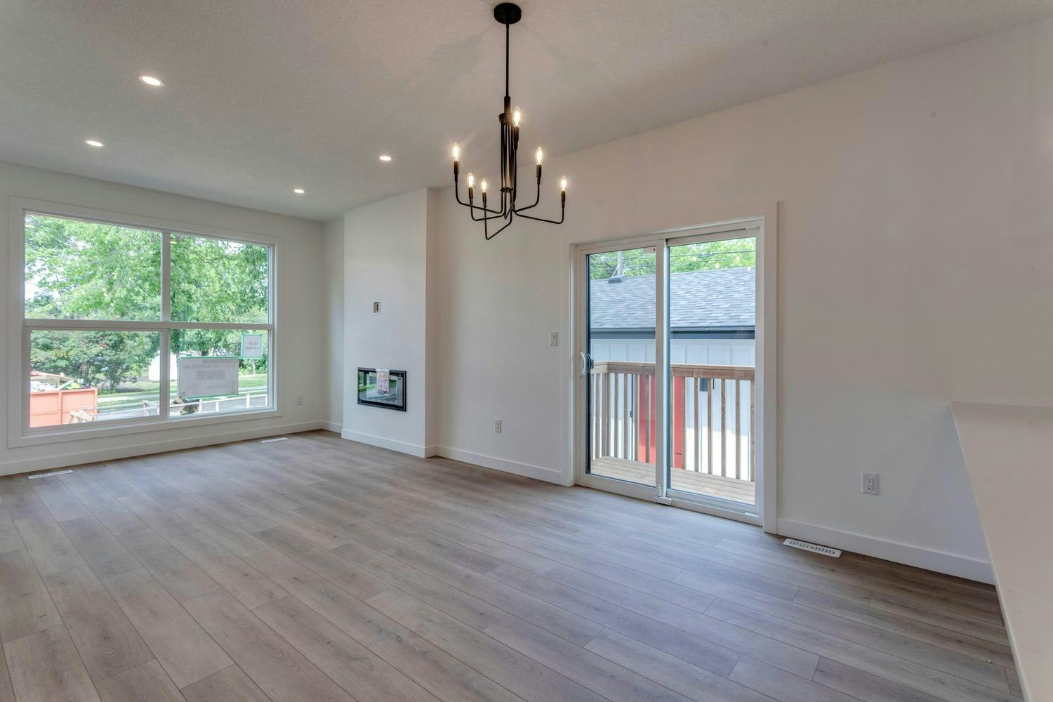 12321 120 Avenue Northwest, Edmonton, AB, T5L 0M8 - 14