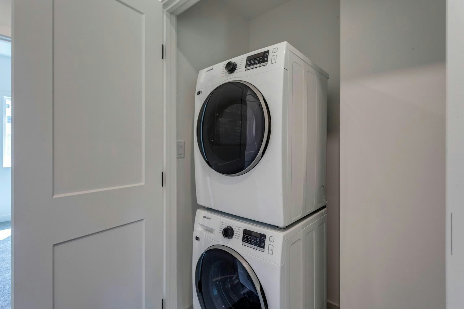12321 120 Avenue Northwest, Edmonton, AB, T5L 0M8 - 7