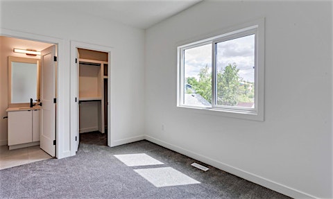 12321 120 Avenue Northwest, Edmonton, AB, T5L 0M8