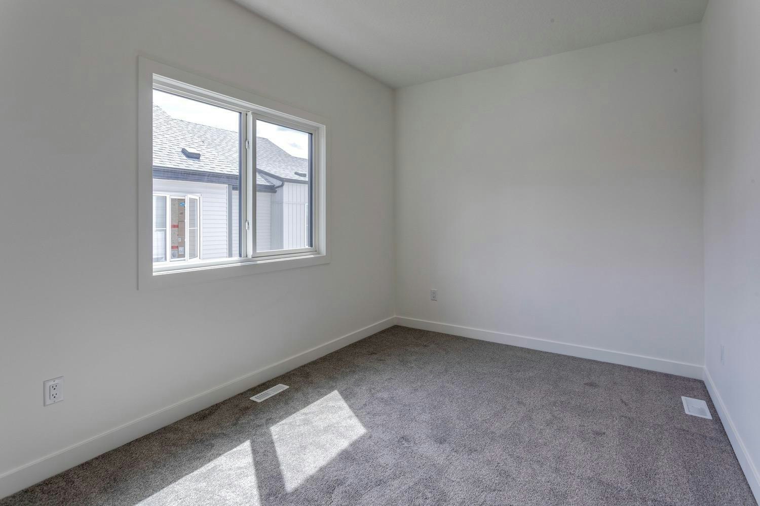 12321 120 Avenue Northwest, Edmonton, AB, T5L 0M8 - 2