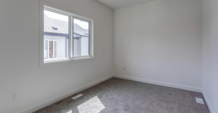 12321 120 Avenue Northwest, Edmonton, AB, T5L 0M8 - 2