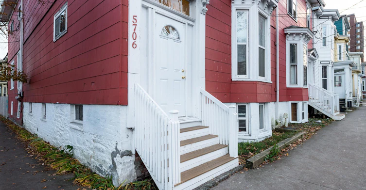 1-5706 South Street, Halifax, NS, B3H 1S4