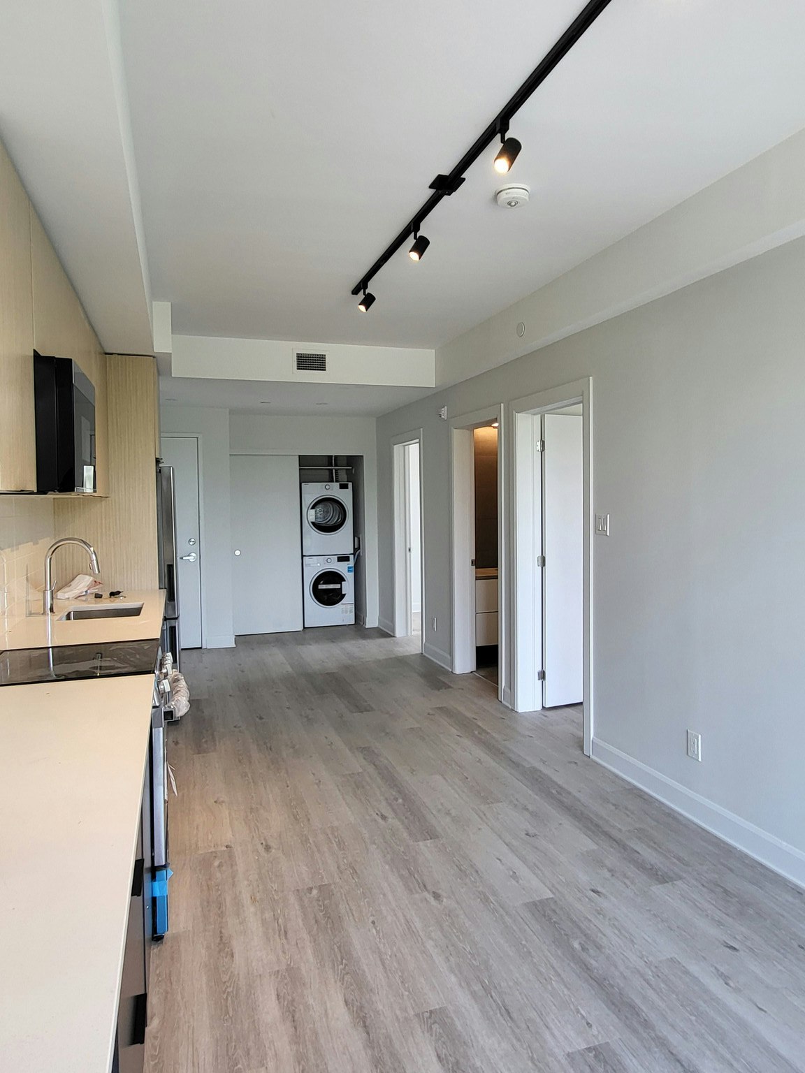 405-444 Bronson Avenue, Ottawa, ON, K1R 6J6 - 3