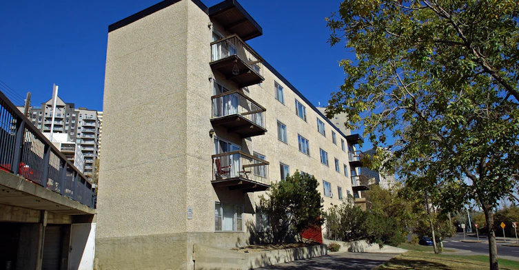 9730 Bellamy Hill Road Northwest, Edmonton, AB, T5K 0X7 - 2