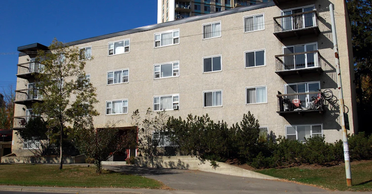 9730 Bellamy Hill Road Northwest, Edmonton, AB, T5K 0X7 - 3