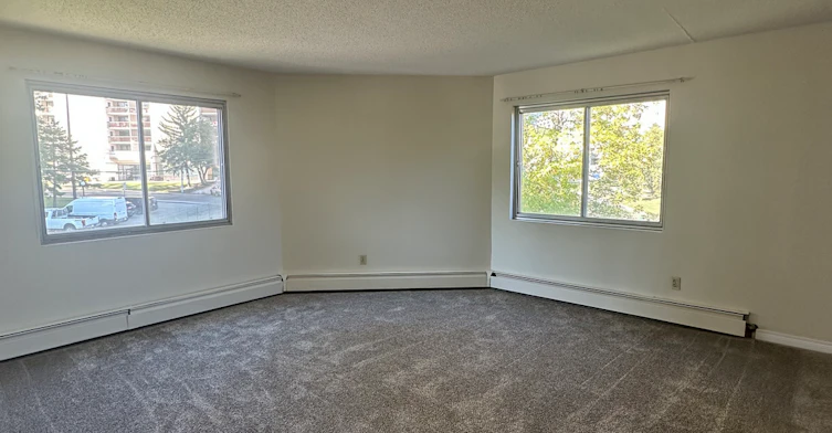 9730 Bellamy Hill Road Northwest, Edmonton, AB, T5K 0X7 - 6