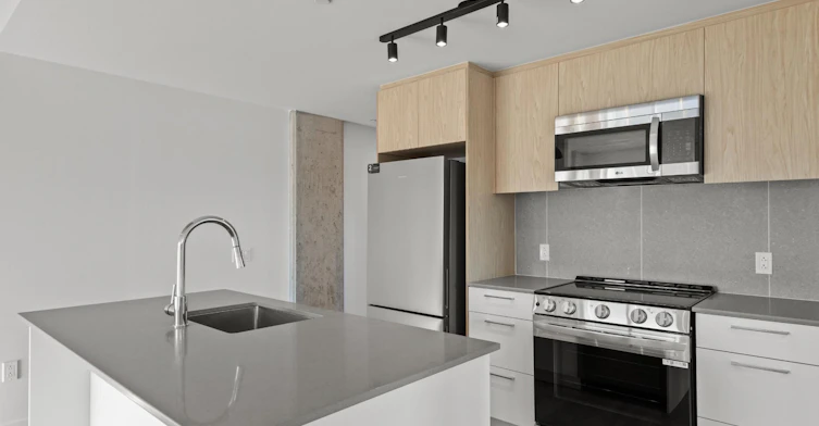 5630 De Marseille Rue, Montréal, QC, H1N 1J5 - 8