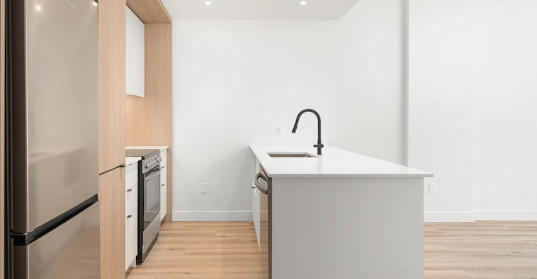 312-2800 Thimens Boulevard, Montréal, QC, H4R 2H1 - 2