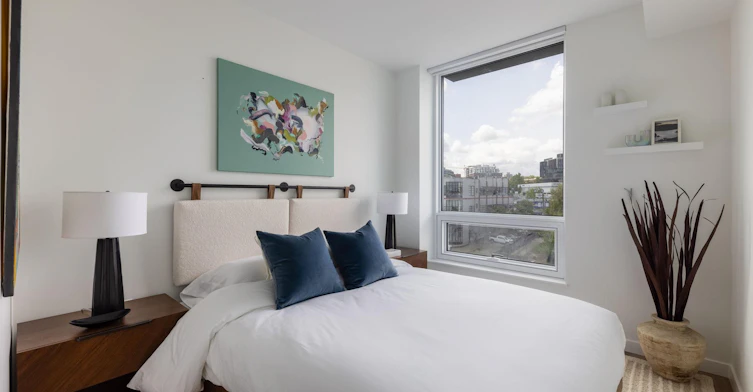 608-1717 Lorne Street, Vancouver, BC, V5T 0L7 - 9