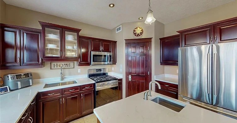 2830 Regina Avenue, Regina, SK, S4S 0G5 - 5
