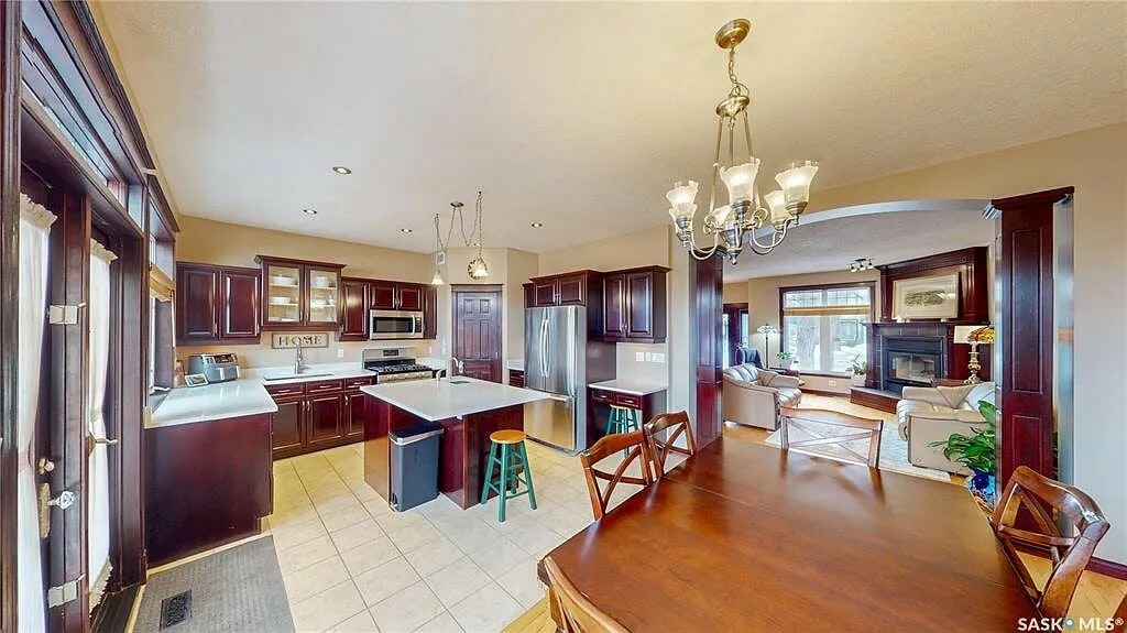 2830 Regina Avenue, Regina, SK, S4S 0G5 - 4