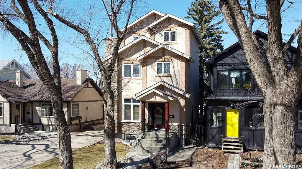 2830 Regina Avenue, Regina, SK, S4S 0G5