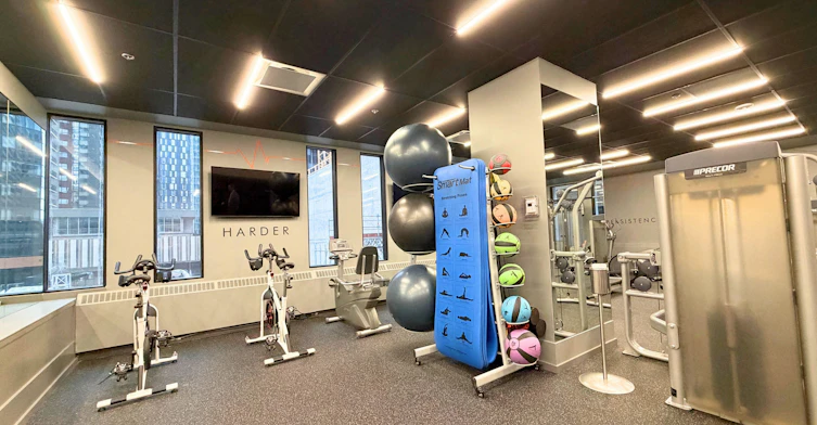 521 3 Avenue Southwest, Calgary, AB, T2P 3T3 - 48