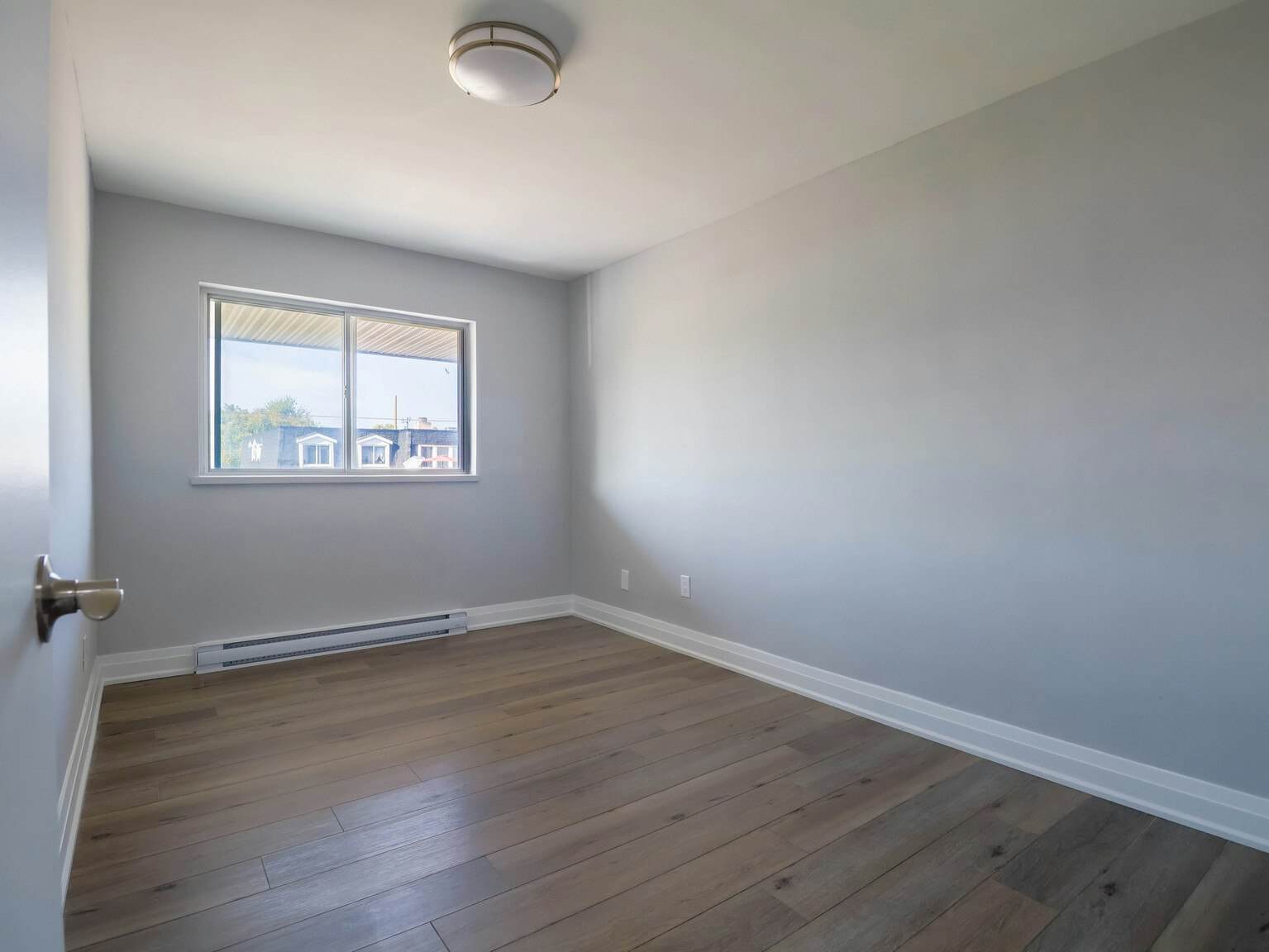 23 Dauphine Place, Welland, ON, L3C 2T3 - 5
