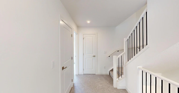 3331A-3331 19 Avenue Southwest, Calgary, AB, T3E 7T6 - 25