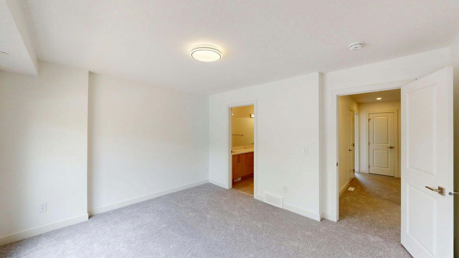 3331A-3331 19 Avenue Southwest, Calgary, AB, T3E 7T6 - 21