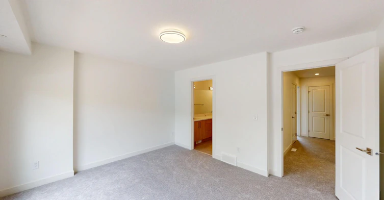 3331A-3331 19 Avenue Southwest, Calgary, AB, T3E 7T6 - 21